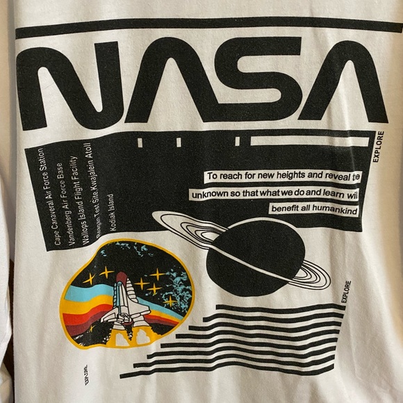 NASA long sleeved shirt - Picture 2 of 3